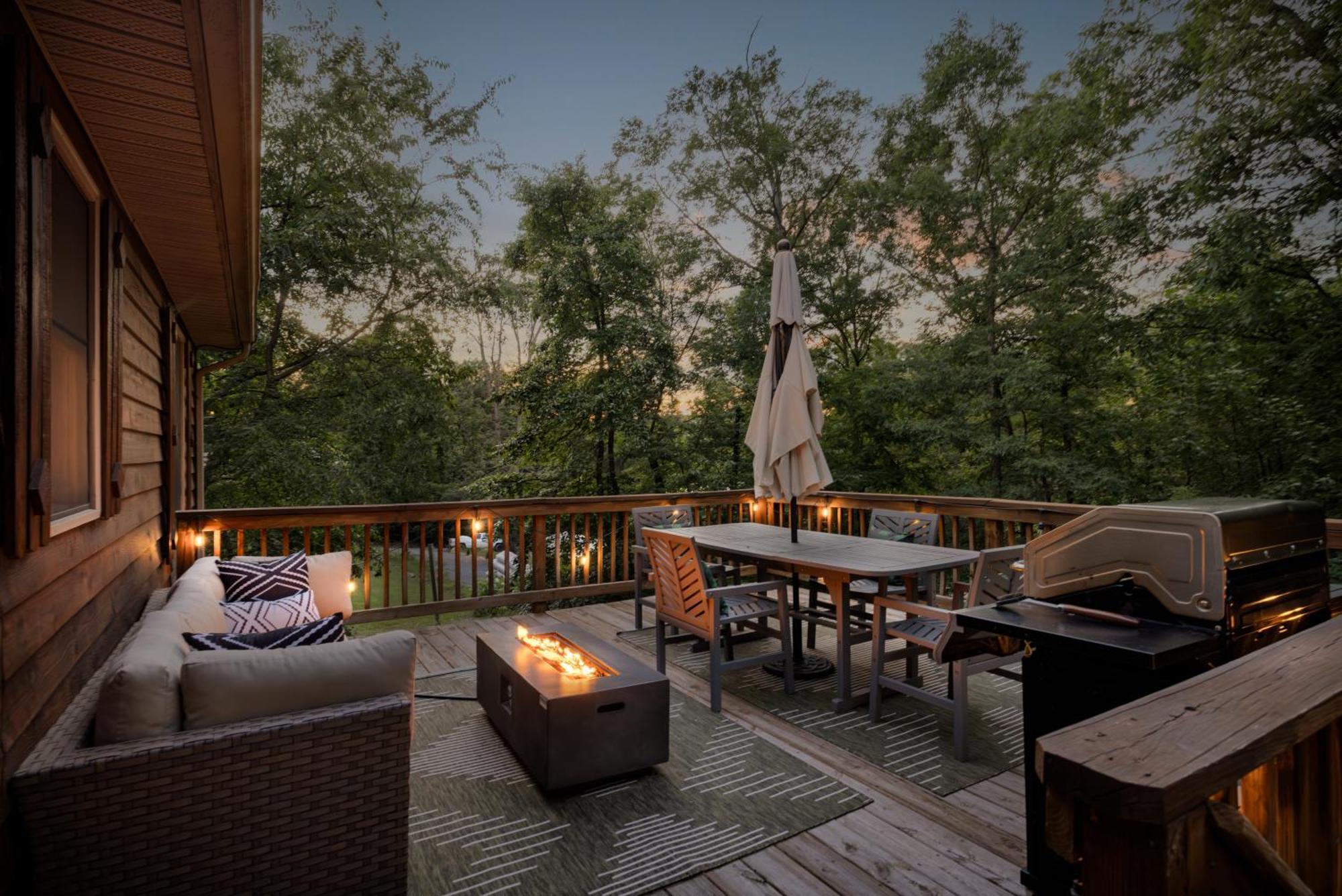 Shenandoah Dog Friendly Cabin With River Access, Hot Tub, Fire Pit, Bbq, Outdoor Dining Exterior photo