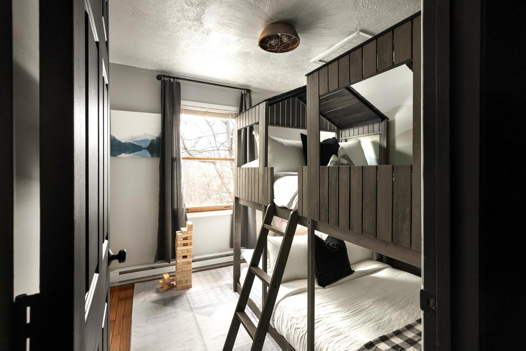 Shenandoah Dog Friendly Cabin With River Access, Hot Tub, Fire Pit, Bbq, Outdoor Dining Exterior photo